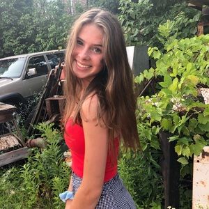 Meet your Posher, Jenna